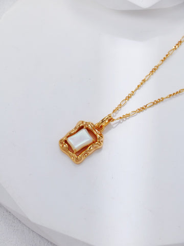 White Shell Pendant Necklace