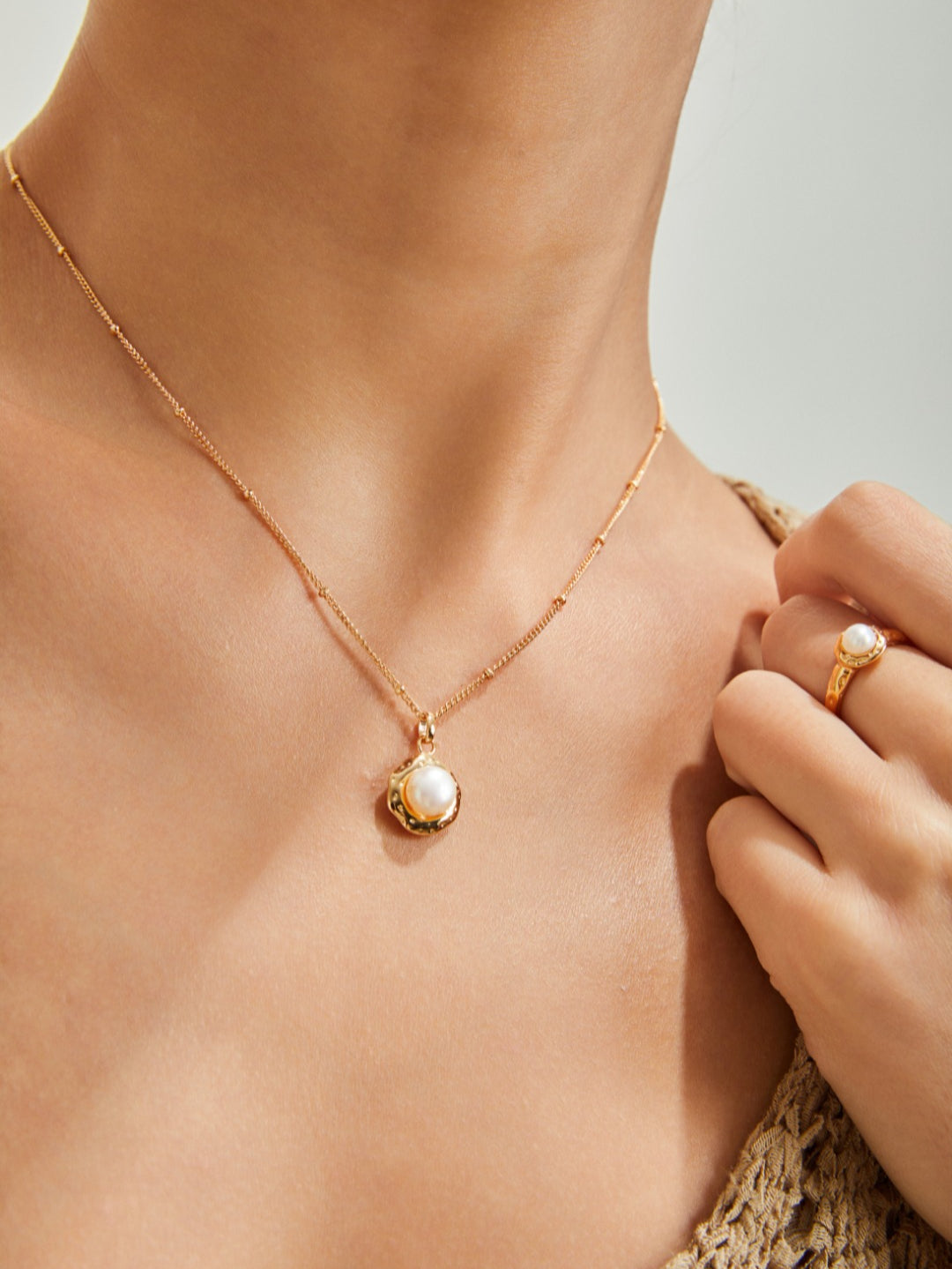 Pearl Pendant Necklace