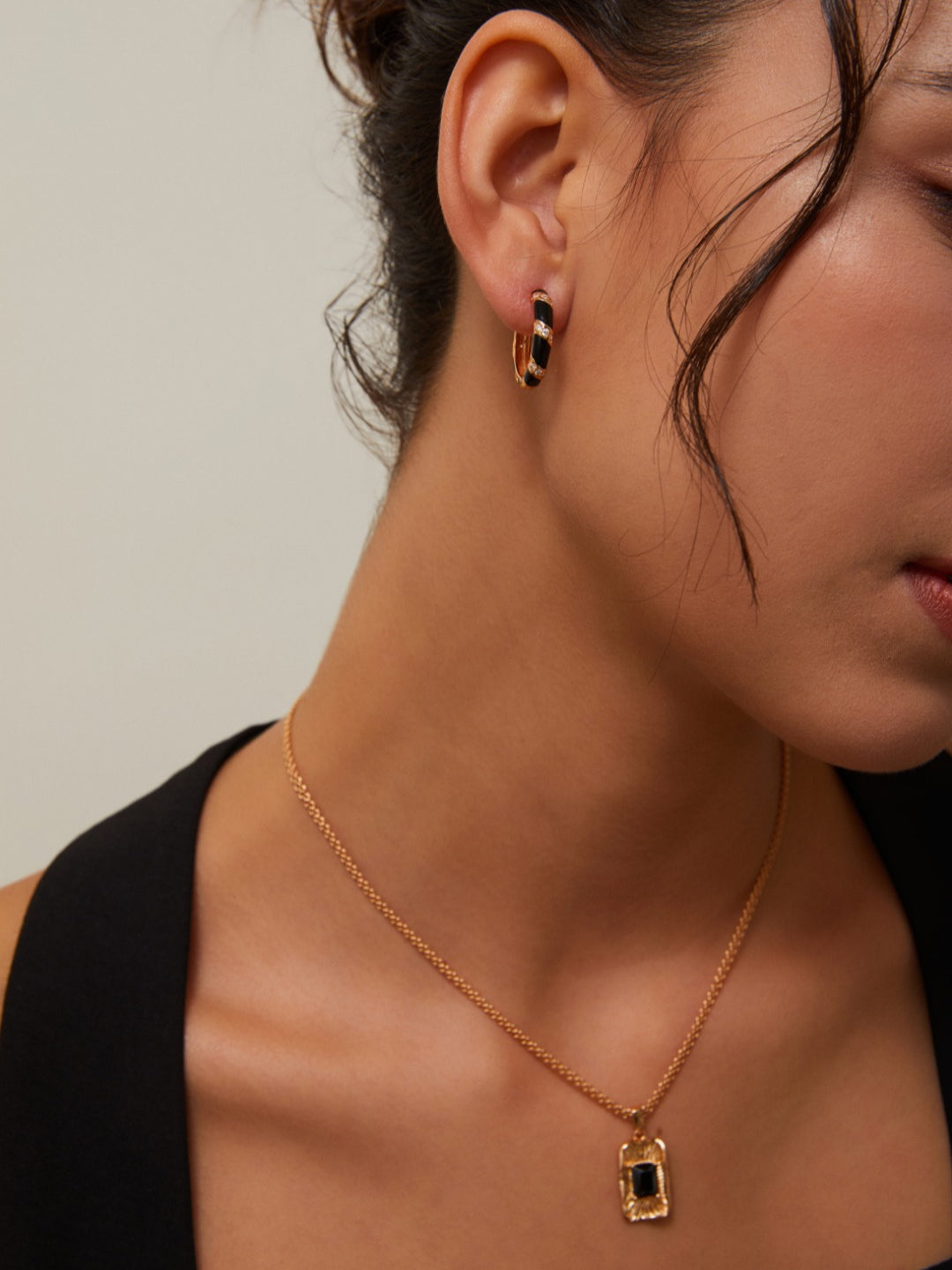 Tree Pattern Black Zircon Necklace