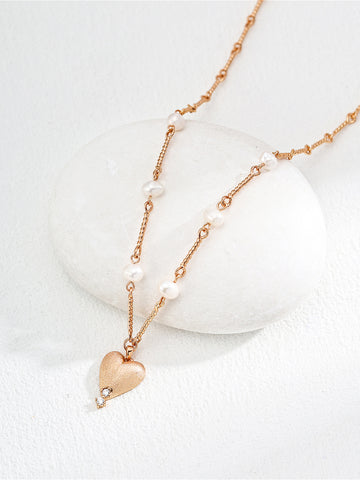 Pearl Matte Pendant Necklace